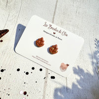 Puces petites feuilles orange - boucles d’oreilles