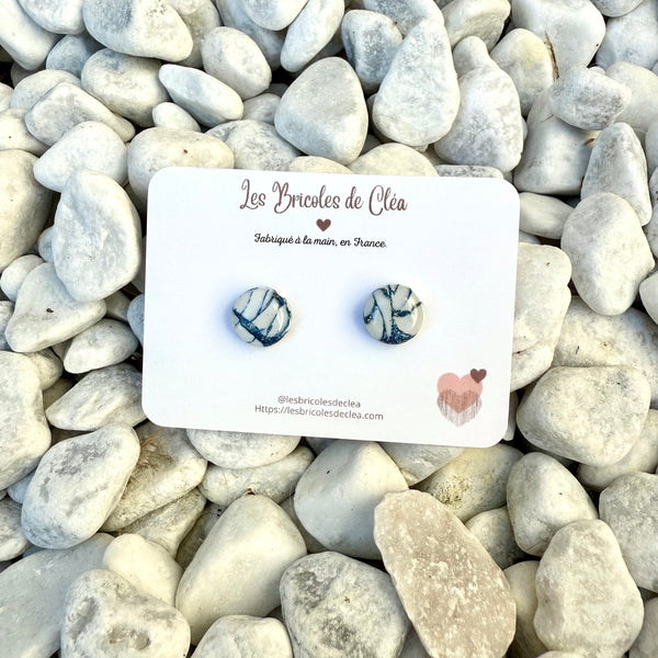 Puces rondes marbrées - boucles d’oreilles