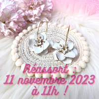 ESMERALDA blanches - boucles d'oreilles (expédition au plus tard le 28 novembre 2023)