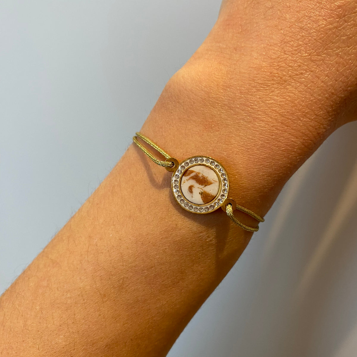 COOLSTEELANDBEYOND Couleur d'or Tordu Câbler Manchette Bracelet - Acier Inoxydable pour Hommes Femme - Réglable COOLSTEELANDBEYOND Couleur d'or Tordu Câbler Manchette Bracelet - Acier Inoxydable pour Hommes Femme - Réglable